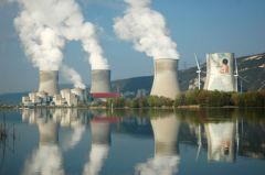 greenwashing_centrale-nucleaire_cruas.jpg